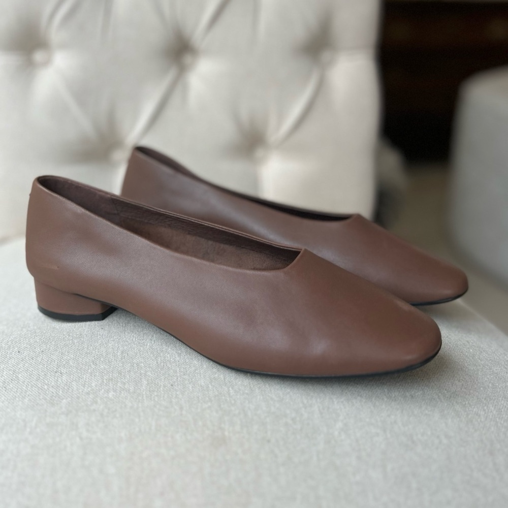 JEFFREY CAMPBELL Women's Trustee Round Toe Flats Light Brown Slip-On Shoes Sz 9 - Picture 6 of 13